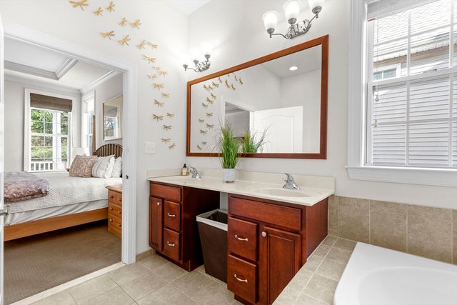 9 Saddleback, Plymouth, MA 02360