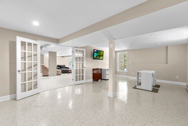 9 Saddleback, Plymouth, MA 02360