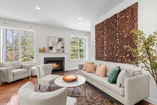 9 Saddleback, Plymouth, MA 02360