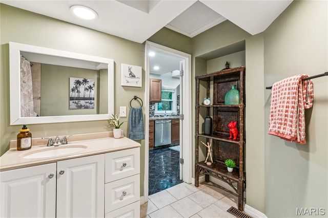 436 Meacham Street, Kirkwood, MO 63122