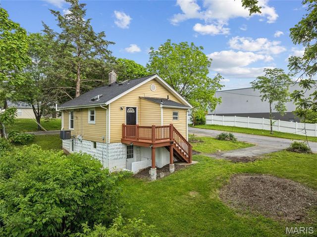 436 Meacham Street, Kirkwood, MO 63122