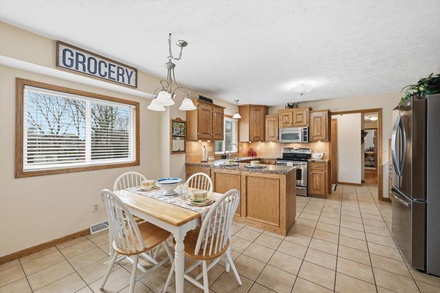 312 FOREST Drive, Bellevue, NE 68005