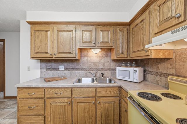 312 FOREST Drive, Bellevue, NE 68005