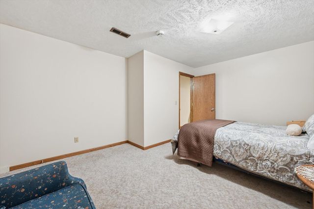 312 FOREST Drive, Bellevue, NE 68005