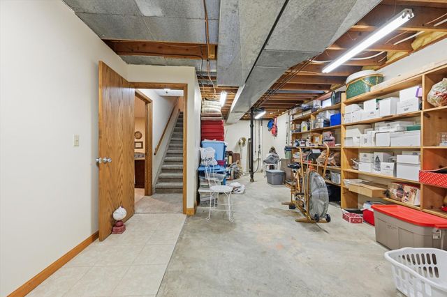 312 FOREST Drive, Bellevue, NE 68005