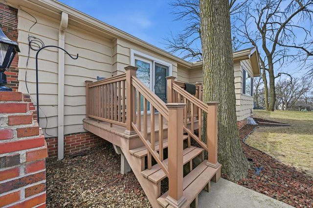 312 FOREST Drive, Bellevue, NE 68005