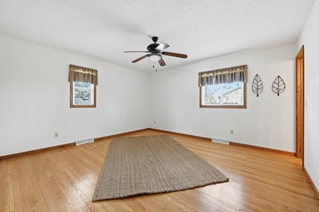 312 FOREST Drive, Bellevue, NE 68005