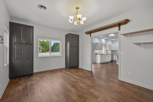 700 Paradise Drive, Stoughton, WI 53589