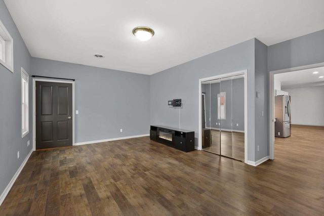 700 Paradise Drive, Stoughton, WI 53589