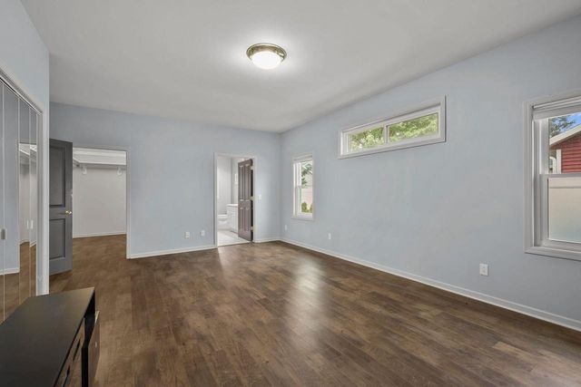700 Paradise Drive, Stoughton, WI 53589