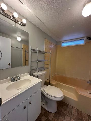 7945 Hart DR, North Fort Myers, FL 33917