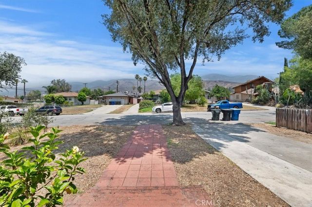 227 E 47th, San Bernardino, CA 92404