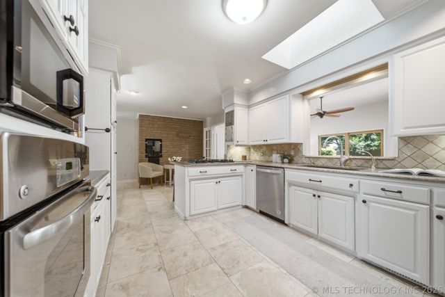 2706 E 57th Street, Tulsa, OK 74105