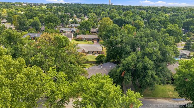 2706 E 57th Street, Tulsa, OK 74105