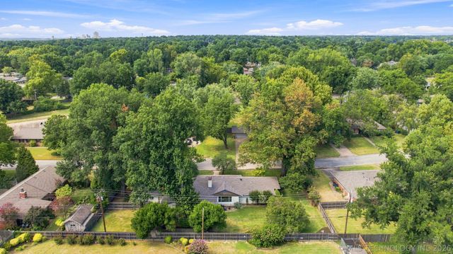 2706 E 57th Street, Tulsa, OK 74105