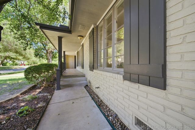 2706 E 57th Street, Tulsa, OK 74105