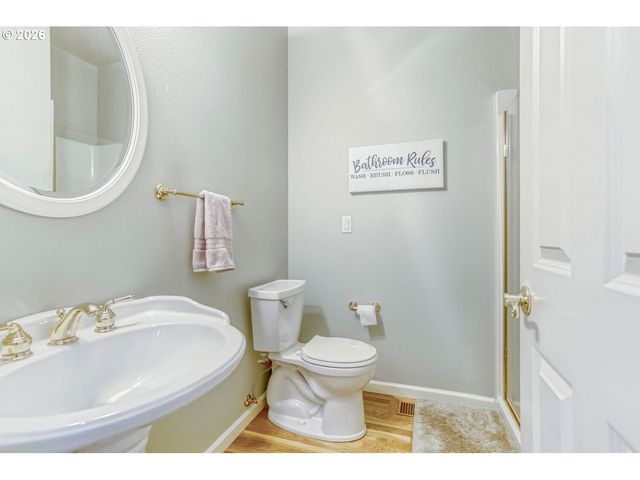 14324 Se NEHALEM Ct, Portland, OR 97236