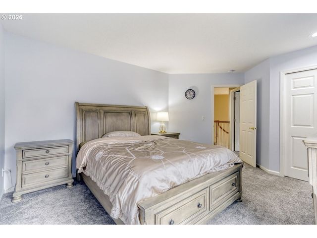 14324 Se NEHALEM Ct, Portland, OR 97236