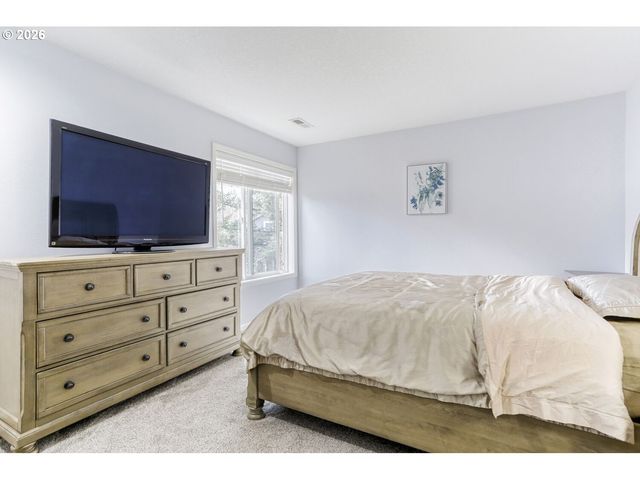 14324 Se NEHALEM Ct, Portland, OR 97236