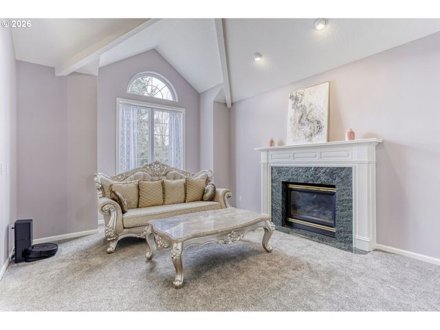 14324 Se NEHALEM Ct, Portland, OR 97236