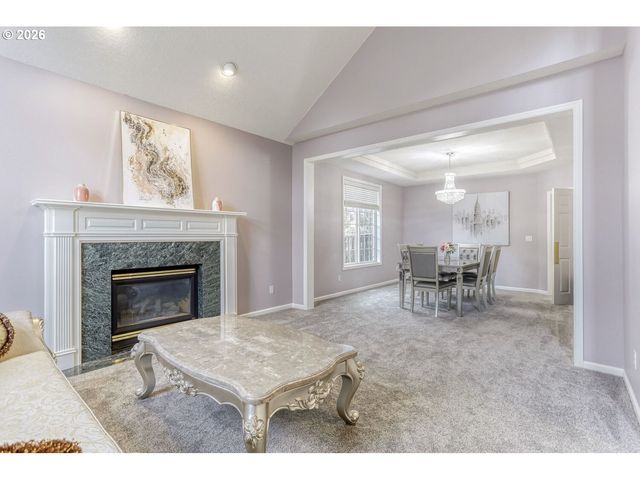 14324 Se NEHALEM Ct, Portland, OR 97236