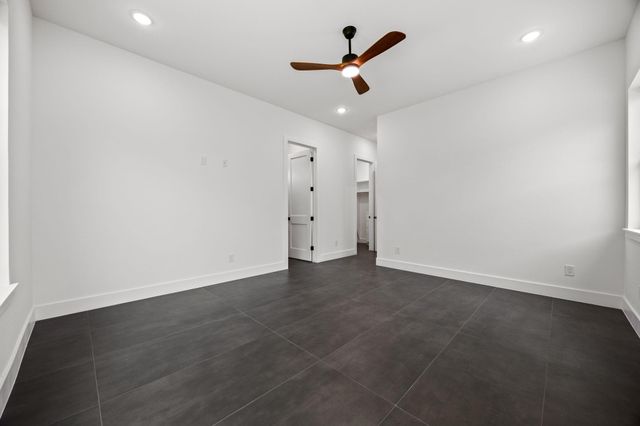 71 Camden Hills Drive, Montgomery, TX 77356