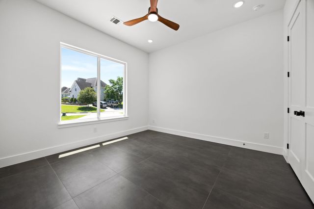 71 Camden Hills Drive, Montgomery, TX 77356