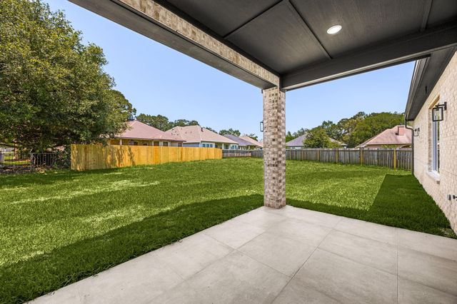 71 Camden Hills Drive, Montgomery, TX 77356