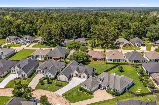 71 Camden Hills Drive, Montgomery, TX 77356