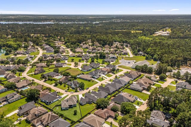 71 Camden Hills Drive, Montgomery, TX 77356