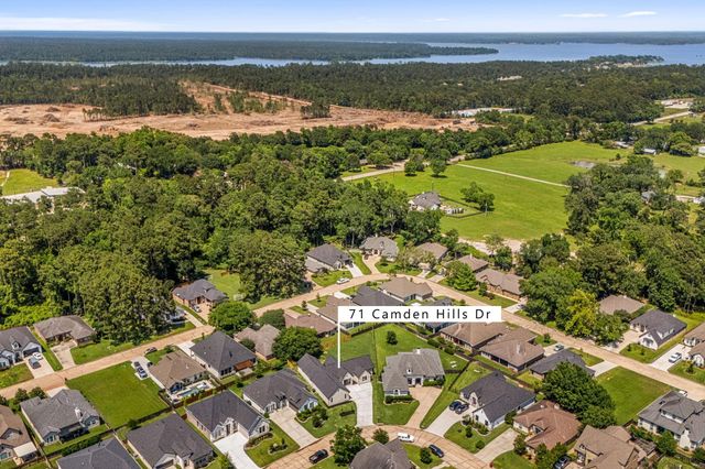 71 Camden Hills Drive, Montgomery, TX 77356
