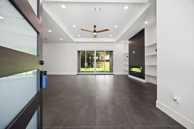 71 Camden Hills Drive, Montgomery, TX 77356