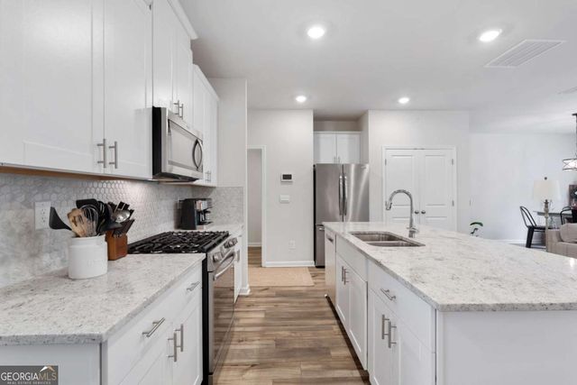350 Timberland Avenue, Dawsonville, GA 30534