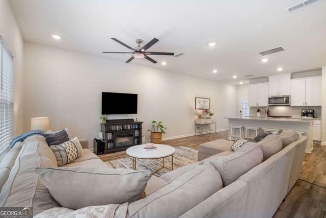 350 Timberland Avenue, Dawsonville, GA 30534