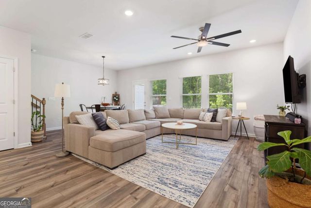350 Timberland Avenue, Dawsonville, GA 30534