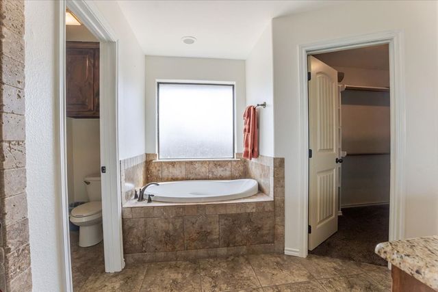 9120 Parkview Circle, Tolar, TX 76476