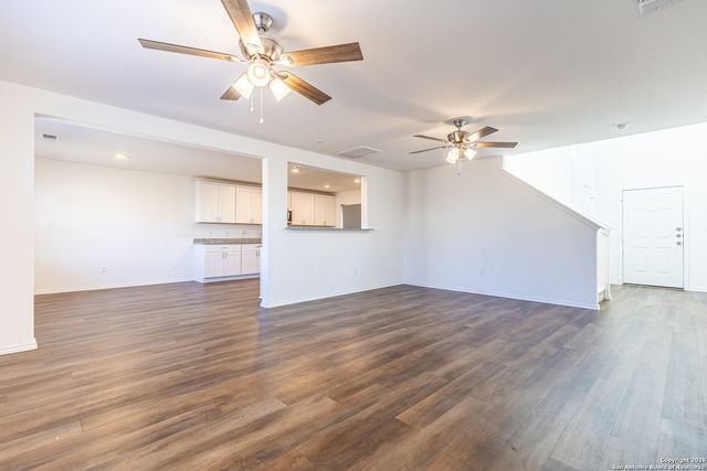 1229 Entrada De Real, Converse, TX 78109