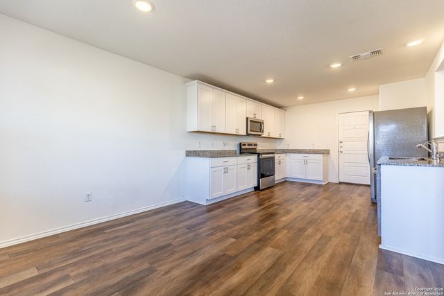 1229 Entrada De Real, Converse, TX 78109