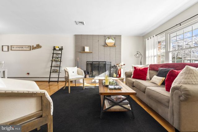 10 HOMESTEAD DR, Millville, NJ 08332