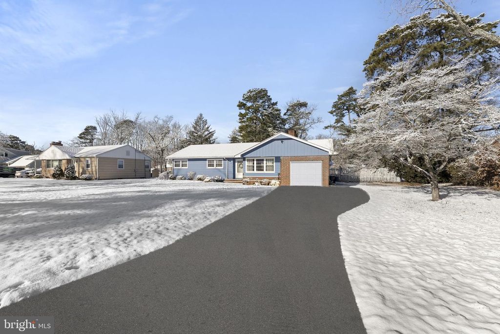 10 HOMESTEAD DR, Millville, NJ 08332