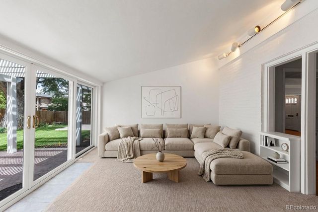 801 S Steele Street, Denver, CO 80209