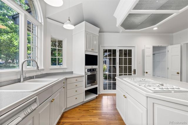 801 S Steele Street, Denver, CO 80209