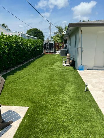1072 SW 25TH Avenue, Boynton Beach, FL 33426