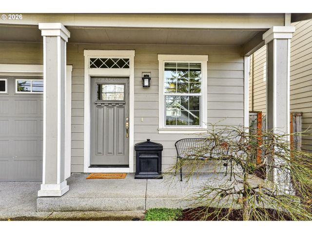 6920 Se LAMPHIER St, Milwaukie, OR 97222