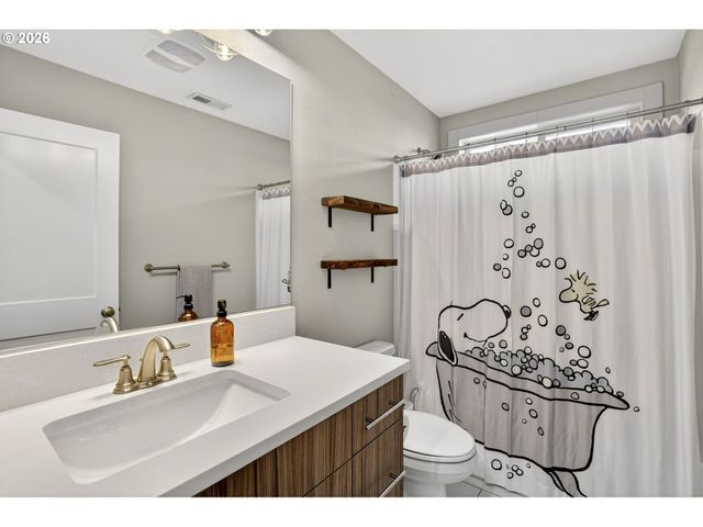 6920 Se LAMPHIER St, Milwaukie, OR 97222