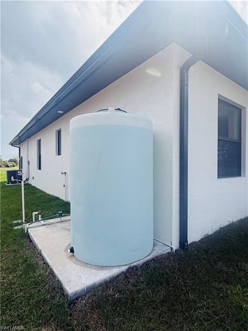 3841 24th AVE NE, Naples, FL 34120