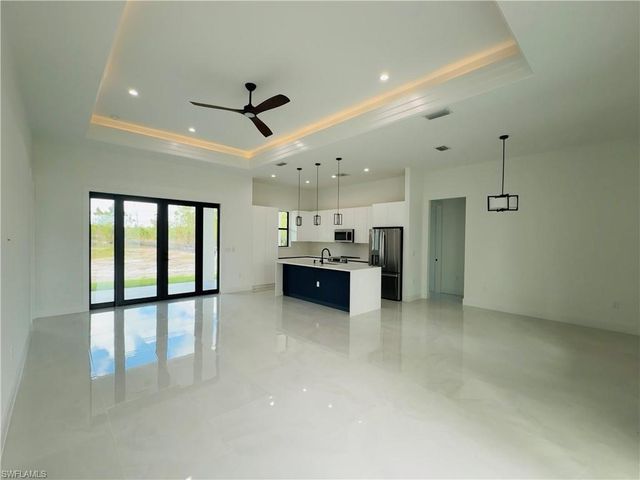 3841 24th AVE NE, Naples, FL 34120