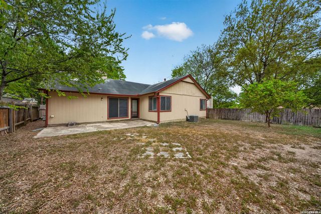 10139 TRAPPERS RDG, Converse, TX 78109