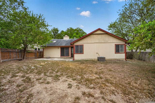 10139 TRAPPERS RDG, Converse, TX 78109