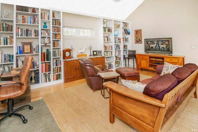 9523 N Mt. Pleasant Road, Gosport, IN 47433